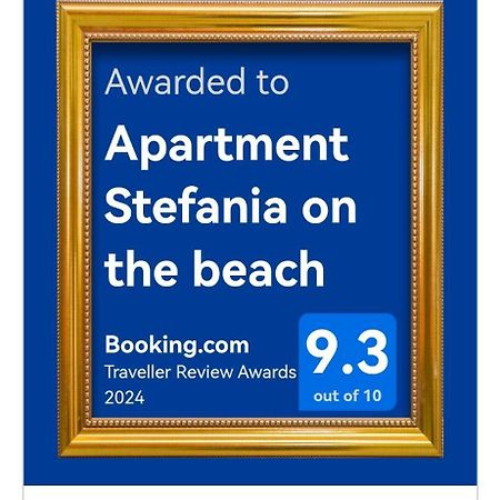 Apartment Stefania On The Beach Koromacno Bagian luar foto